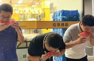 吃瓜群众小孙子,揭秘吃瓜群众的趣味生活