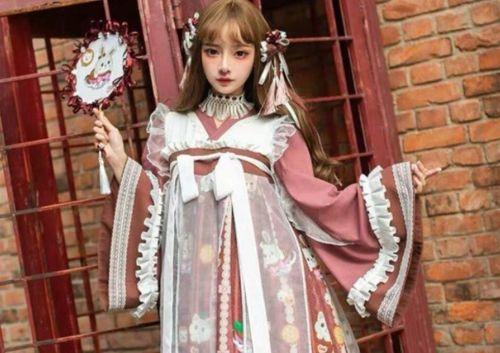 吃瓜少女洛丽塔,吃瓜少女的甜蜜诱惑与成长之旅