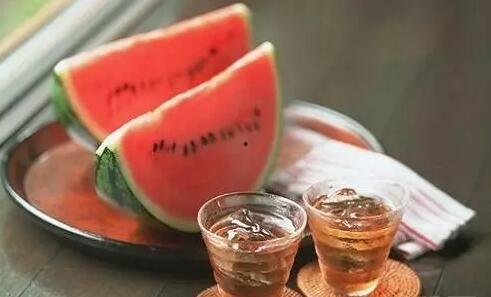 努力长胖胖吃瓜,揭秘增肥背后的快乐生活