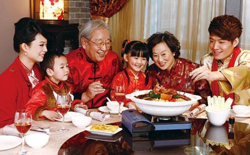 过年回家吃瓜视频